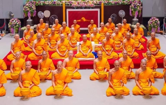 พิธีอุปสมบทอุทิศชีวิต สามเณรเปรียญธรรม ๑๔ รูป